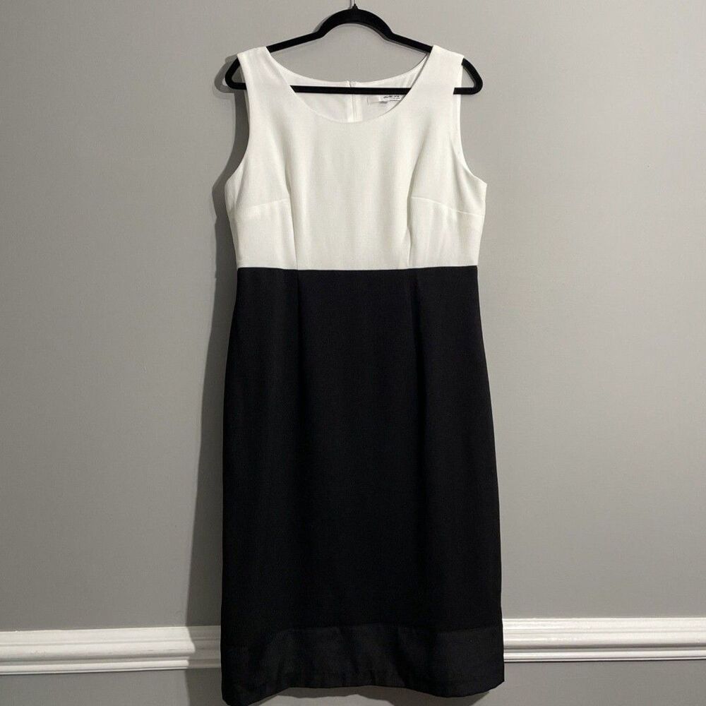 Studio One Black White Colorblock Dress Size 14P Sleeveless Textured Sheath